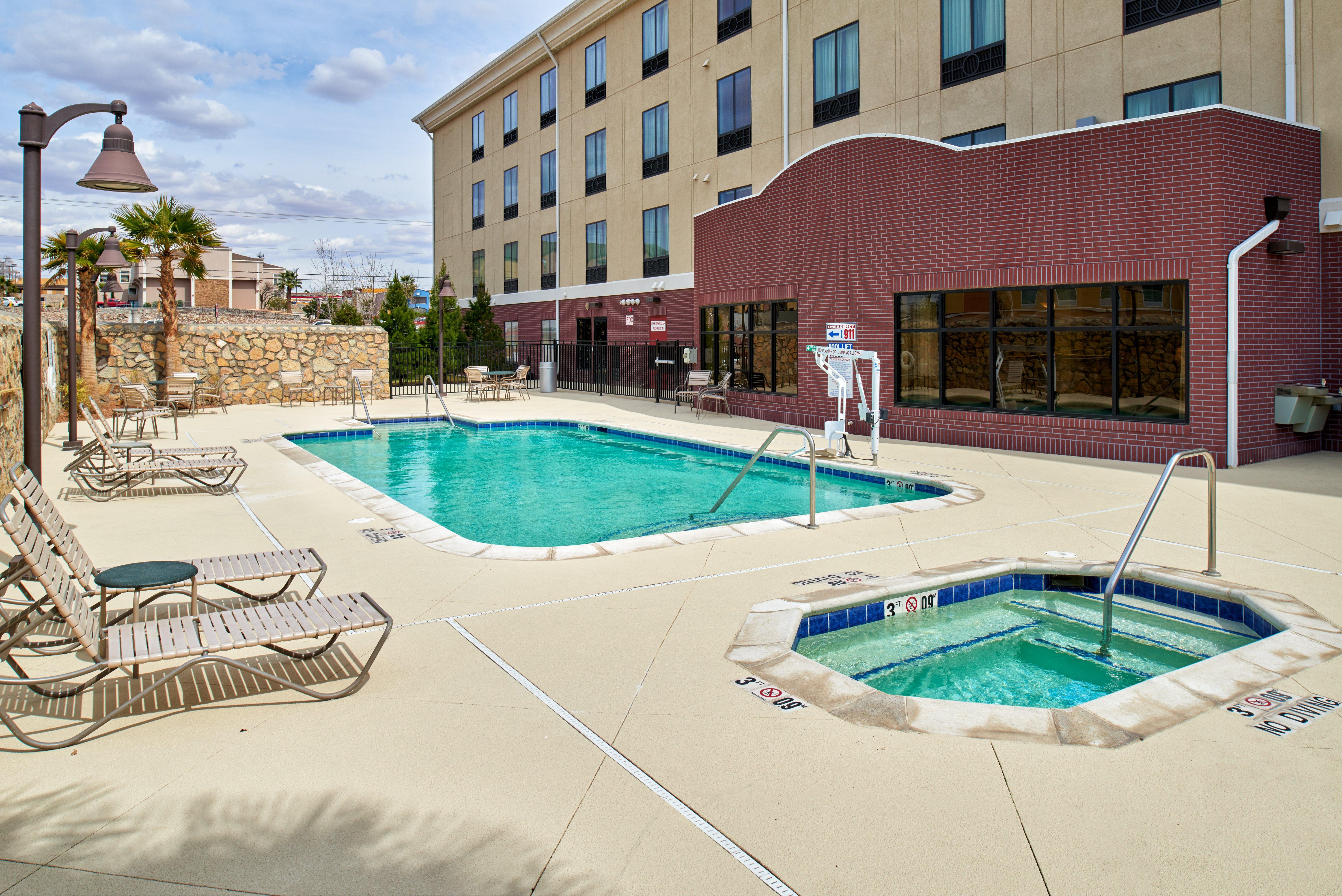 Holiday Inn Express & Suites El Paso Airport By Ihg Extérieur photo